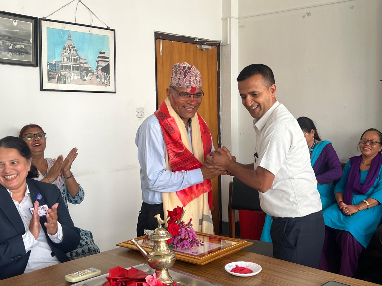 Slider Image: पशु चिकित्सक श्री बलबहादुर कुँवर सरको सम्मानसहित विदाई, प्रमुख पशु चिकित्सक डा. प्रज्ञा कोइराला तथा वरिष्ठ पशु चिकित्सक डा. सिकेश मानन्धर लाई हार्दिक बधाई एवं पशु चिकित्सक श्री भरत लम्साल सरलाई हार्दिक स्वागत कार्यक्रम, २०८३ साल असार २५ गते।
