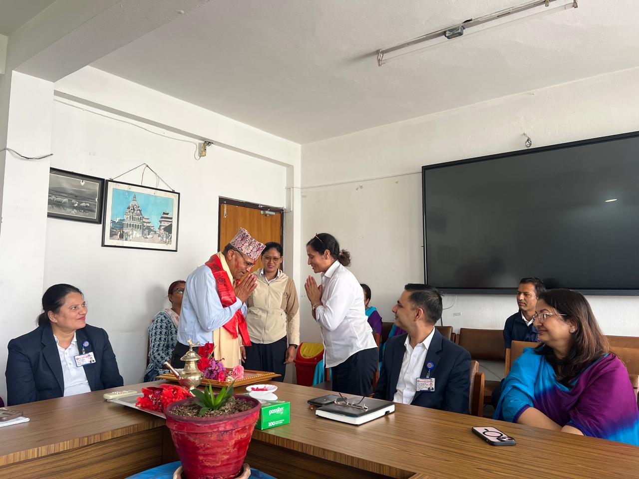 Slider Image: पशु चिकित्सक श्री बलबहादुर कुँवर सरको सम्मानसहित विदाई, प्रमुख पशु चिकित्सक डा. प्रज्ञा कोइराला तथा वरिष्ठ पशु चिकित्सक डा. सिकेश मानन्धर लाई हार्दिक बधाई एवं पशु चिकित्सक श्री भरत लम्साल सरलाई हार्दिक स्वागत कार्यक्रम, २०८३ साल असार २५ गते।