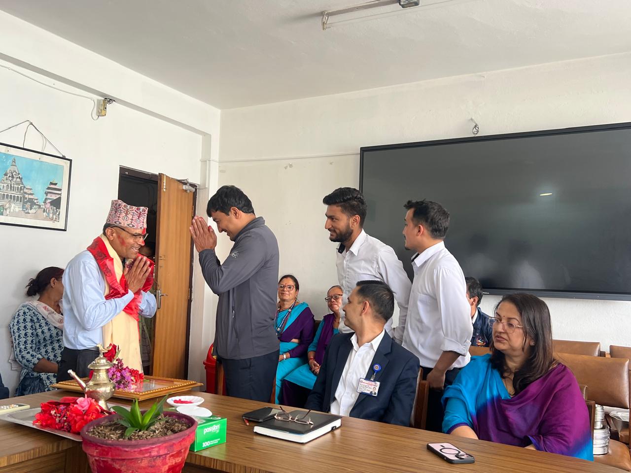 पशु चिकित्सक श्री बलबहादुर कुँवर सरको सम्मानसहित विदाई, प्रमुख पशु चिकित्सक डा. प्रज्ञा कोइराला तथा वरिष्ठ पशु चिकित्सक डा. सिकेश मानन्धर लाई हार्दिक बधाई एवं पशु चिकित्सक श्री भरत लम्साल सरलाई हार्दिक स्वागत कार्यक्रम, २०८३ साल असार २५ गते।